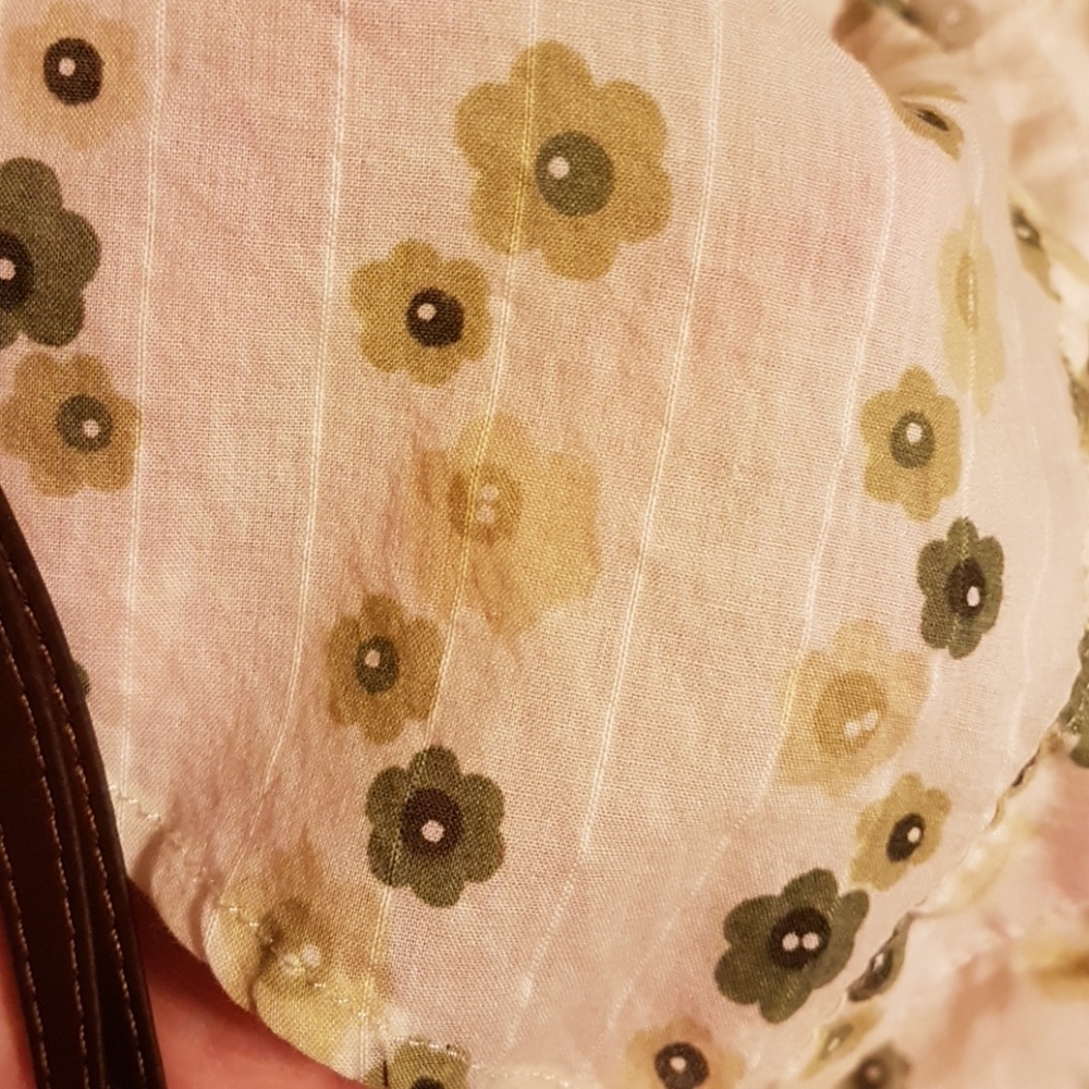 Button up top - Picture 4 of 5